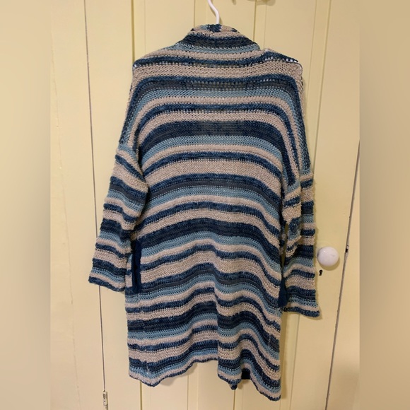 Love Stitch cardigan - Picture 2 of 4